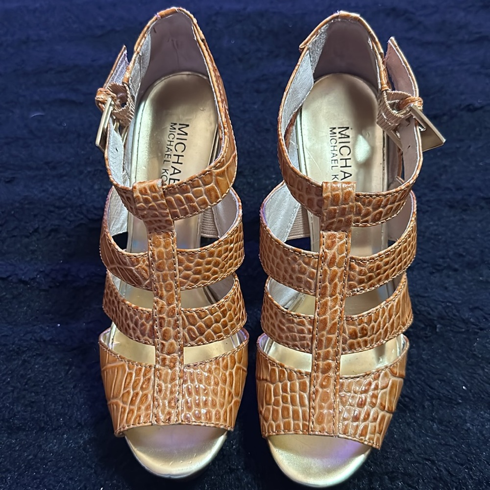 Gently used Michael Micheal Kors heels